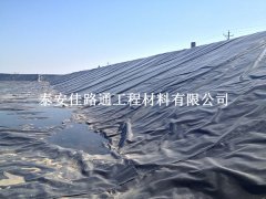 防滲土工膜施工技巧：確保滴水不漏的智慧實踐